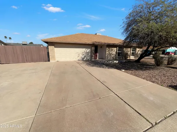 $415,000 | 4902 West Windrose Drive, Glendale, AZ 85304