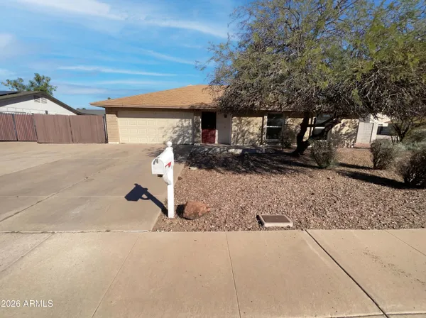 $415,000 | 4902 West Windrose Drive, Glendale, AZ 85304