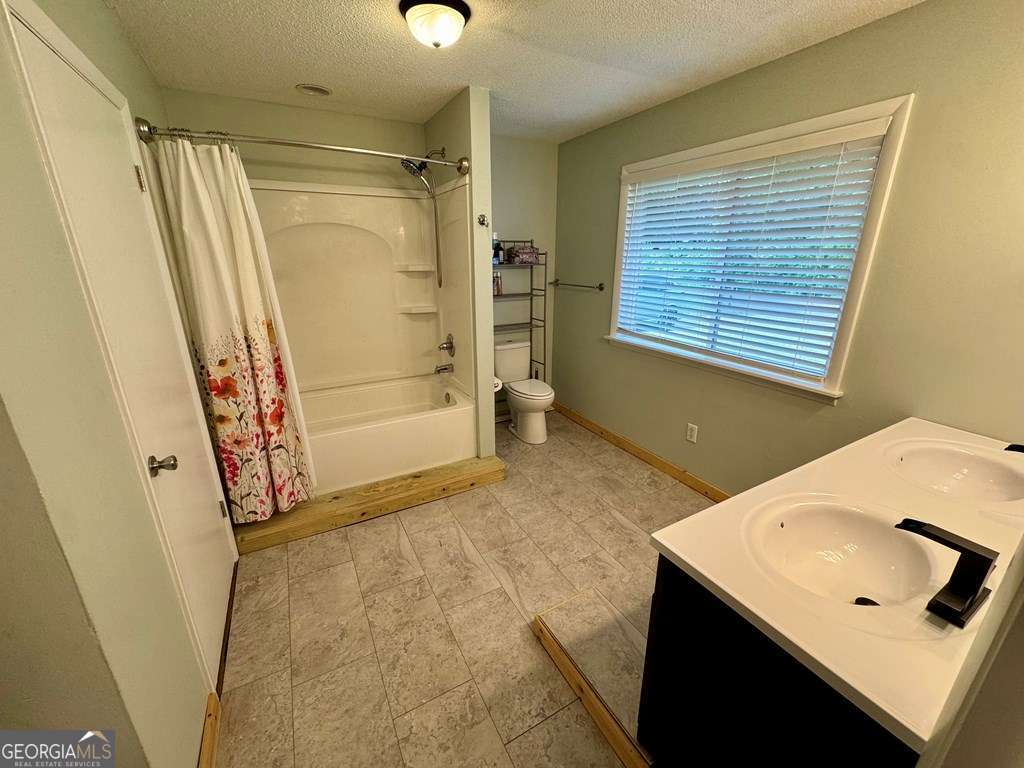109 Hemlock Street Fitzgerald, GA 31750 - Photo 10 of 14