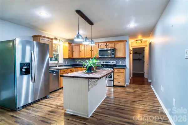 $509,900 | 142 Blake Drive, Canton, NC 28716