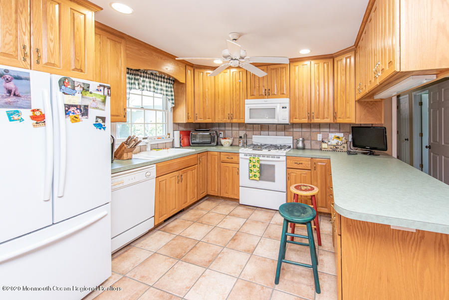 717 Rabbit Run Brick, NJ 08724 - Photo 3 of 45 jt-86