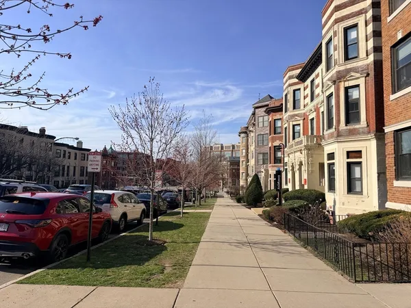 $3,500 | 451 Park Drive, Unit 2C, Boston, MA 02215