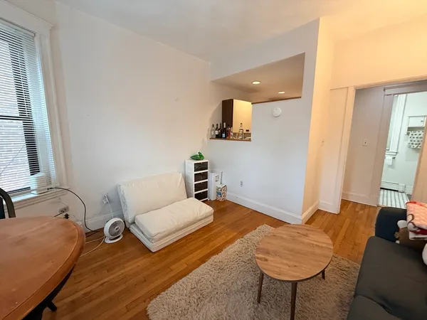 $3,500 | 451 Park Drive, Unit 2C, Boston, MA 02215