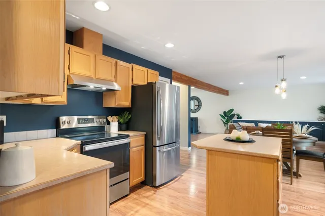 $485,000 | 22085 Sea Vista Northeast, Poulsbo, WA 98370