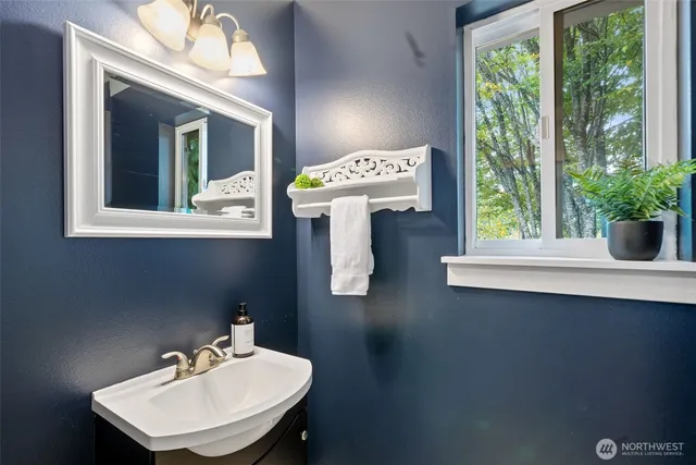 $485,000 | 22085 Sea Vista Northeast, Poulsbo, WA 98370