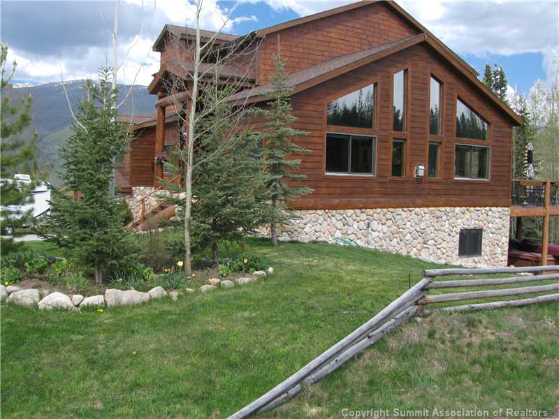 707 Willowbrook Road Silverthorne, CO 80498 - Photo 5 of 20 Exterior Front.