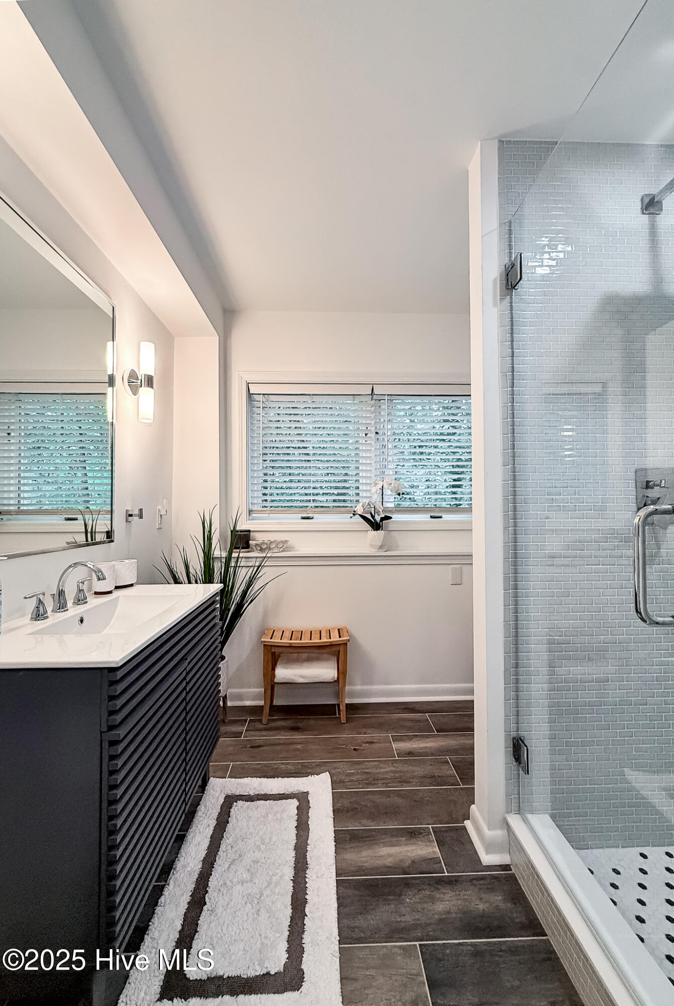 7 Inverness Place Pinehurst, NC 28374 - Photo 104 of 126 Full Guest Bathroom w/Walk-in Shower (Lower Level)
