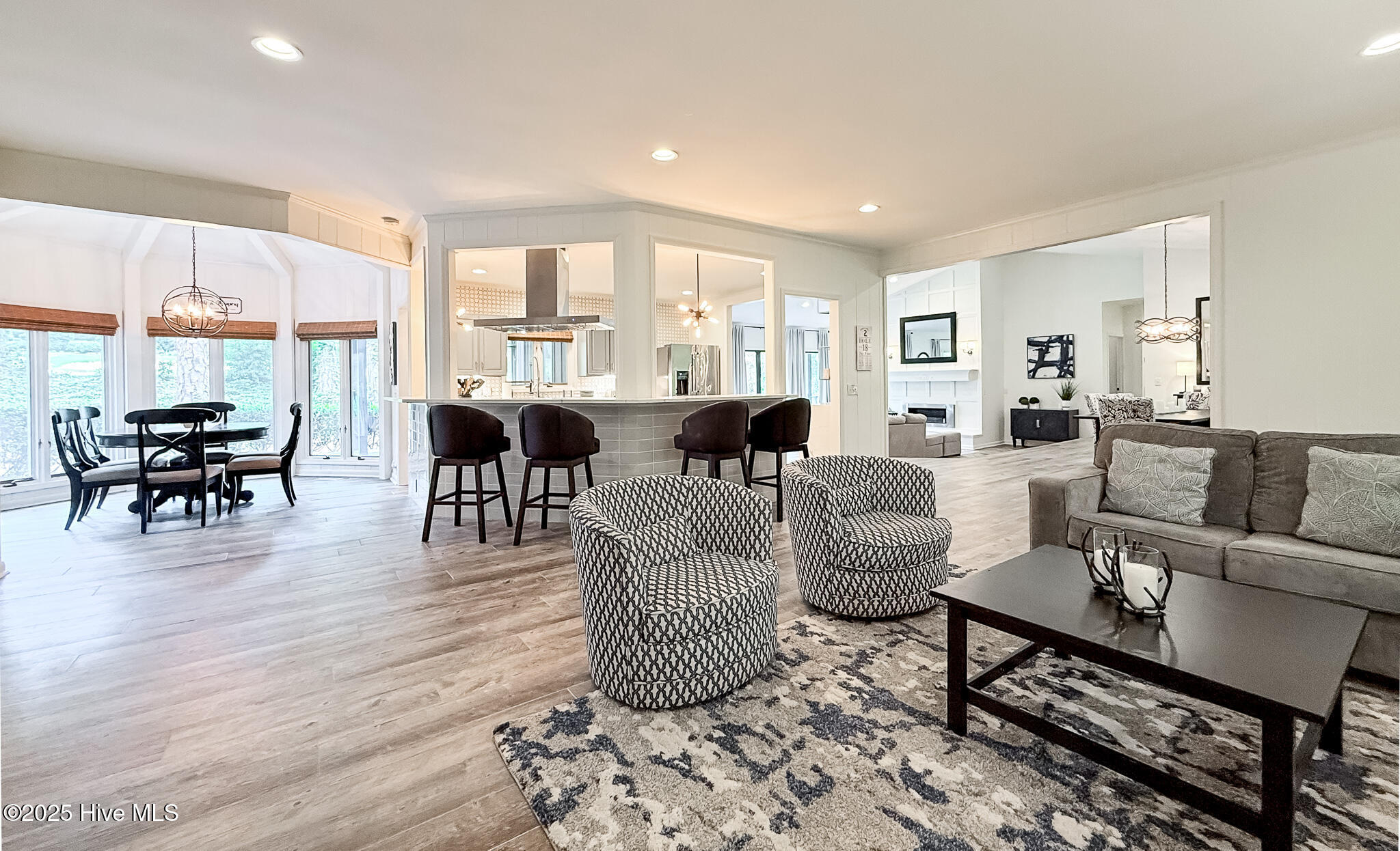 7 Inverness Place Pinehurst, NC 28374 - Photo 48 of 126 Great Room/Kitchen Bar/Breakfast Nook