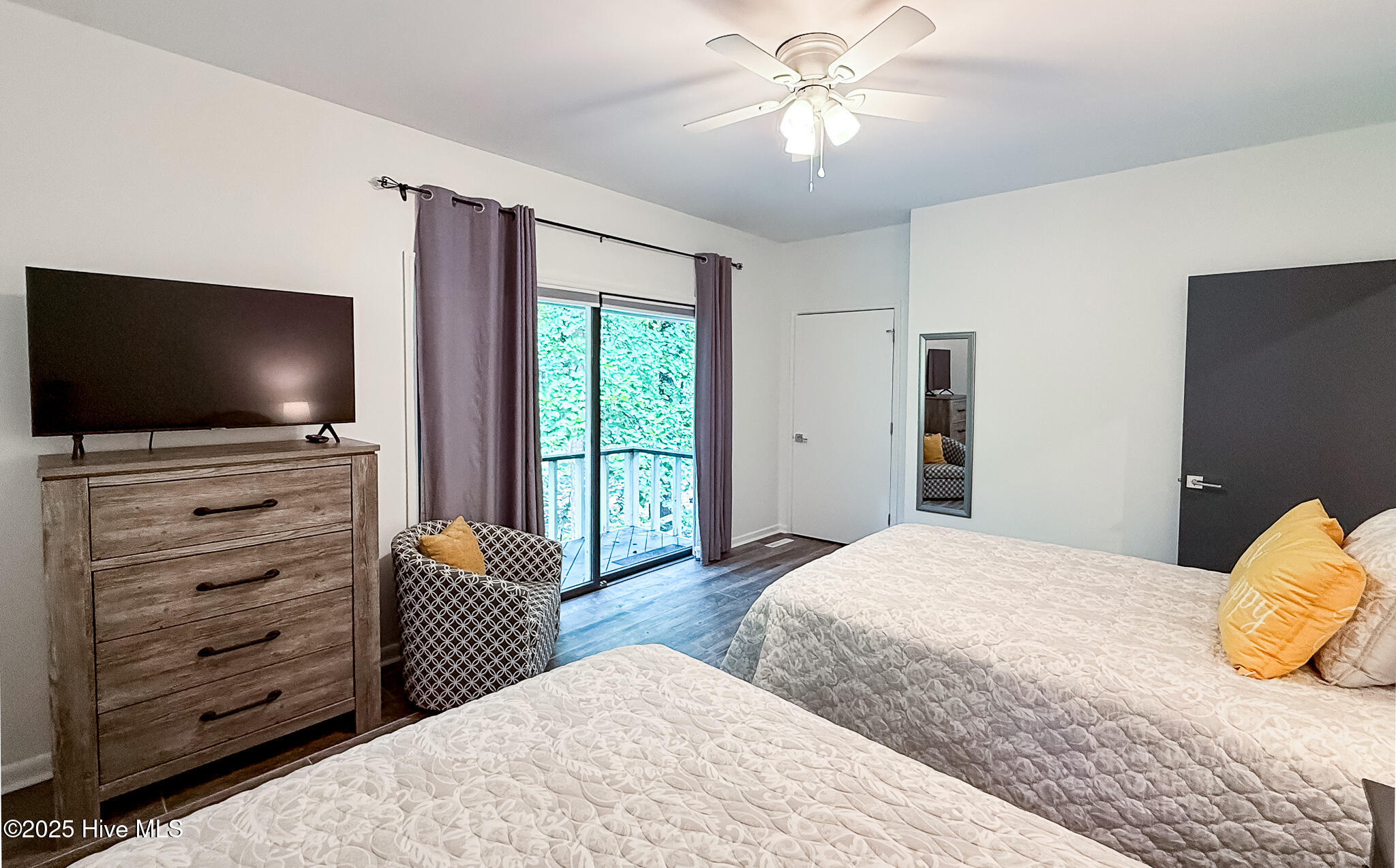 7 Inverness Place Pinehurst, NC 28374 - Photo 82 of 126 Guest Bedroom #2 (Main Level)