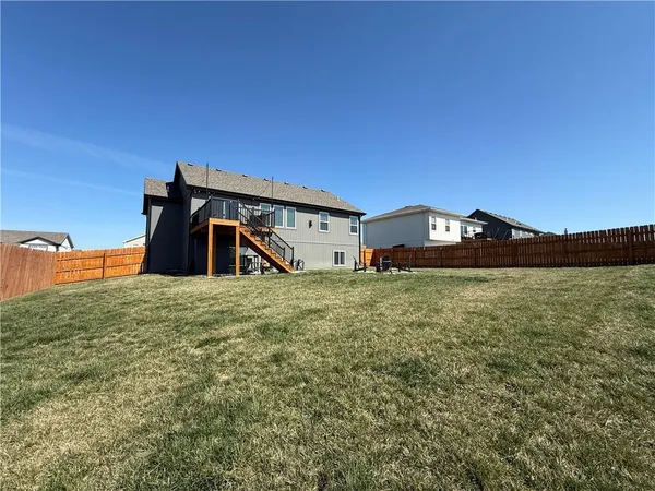 $405,000 | 1205 Northwest 3rd Street, Oak Grove, MO 64075