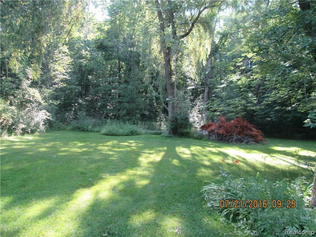 4076 Cribbins Road North Street, MI 48049 - Photo 9 of 43 IMG_7427.JPG
