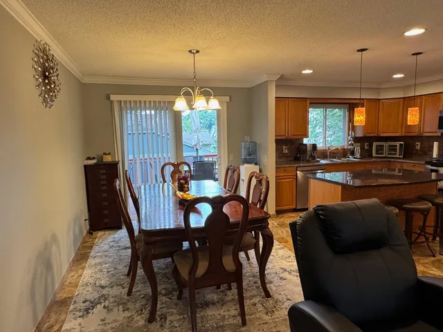 $487,000 | 8000 Winnetka Heights Drive, Golden Valley, MN 55427