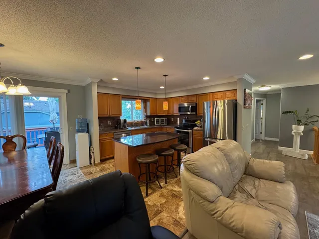 $487,000 | 8000 Winnetka Heights Drive, Golden Valley, MN 55427