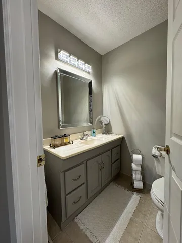 $487,000 | 8000 Winnetka Heights Drive, Golden Valley, MN 55427