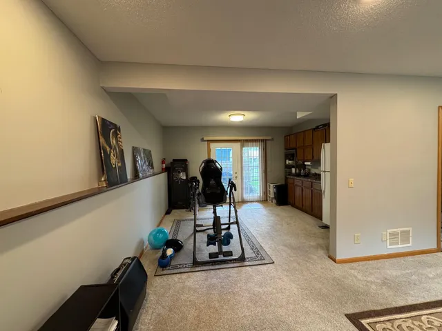 $487,000 | 8000 Winnetka Heights Drive, Golden Valley, MN 55427