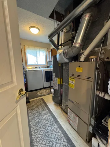 $487,000 | 8000 Winnetka Heights Drive, Golden Valley, MN 55427