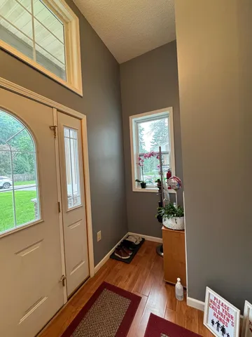 $487,000 | 8000 Winnetka Heights Drive, Golden Valley, MN 55427