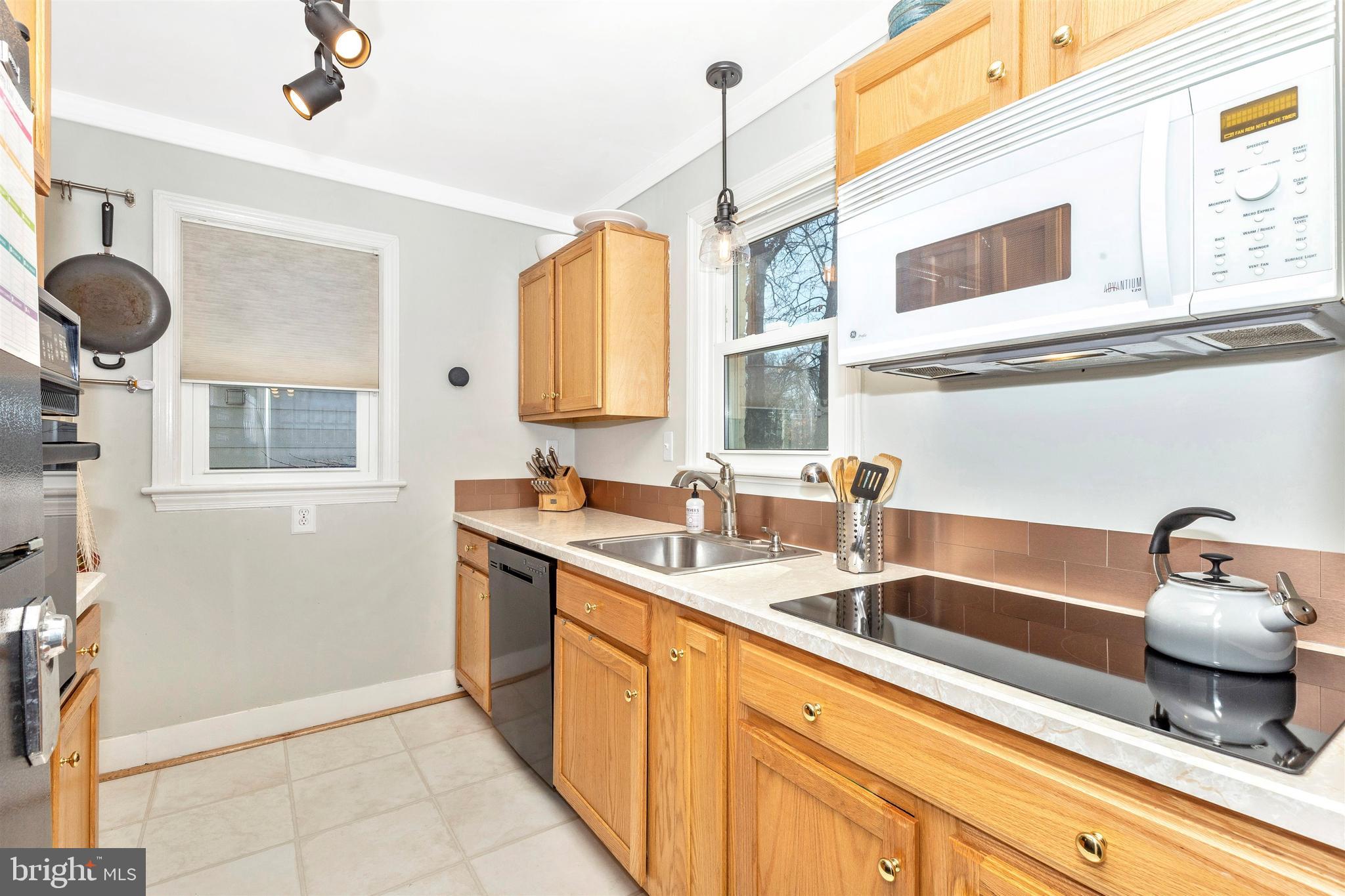 604 Forest Glen Road Silver Spring, MD 20901 - Photo 13 of 56