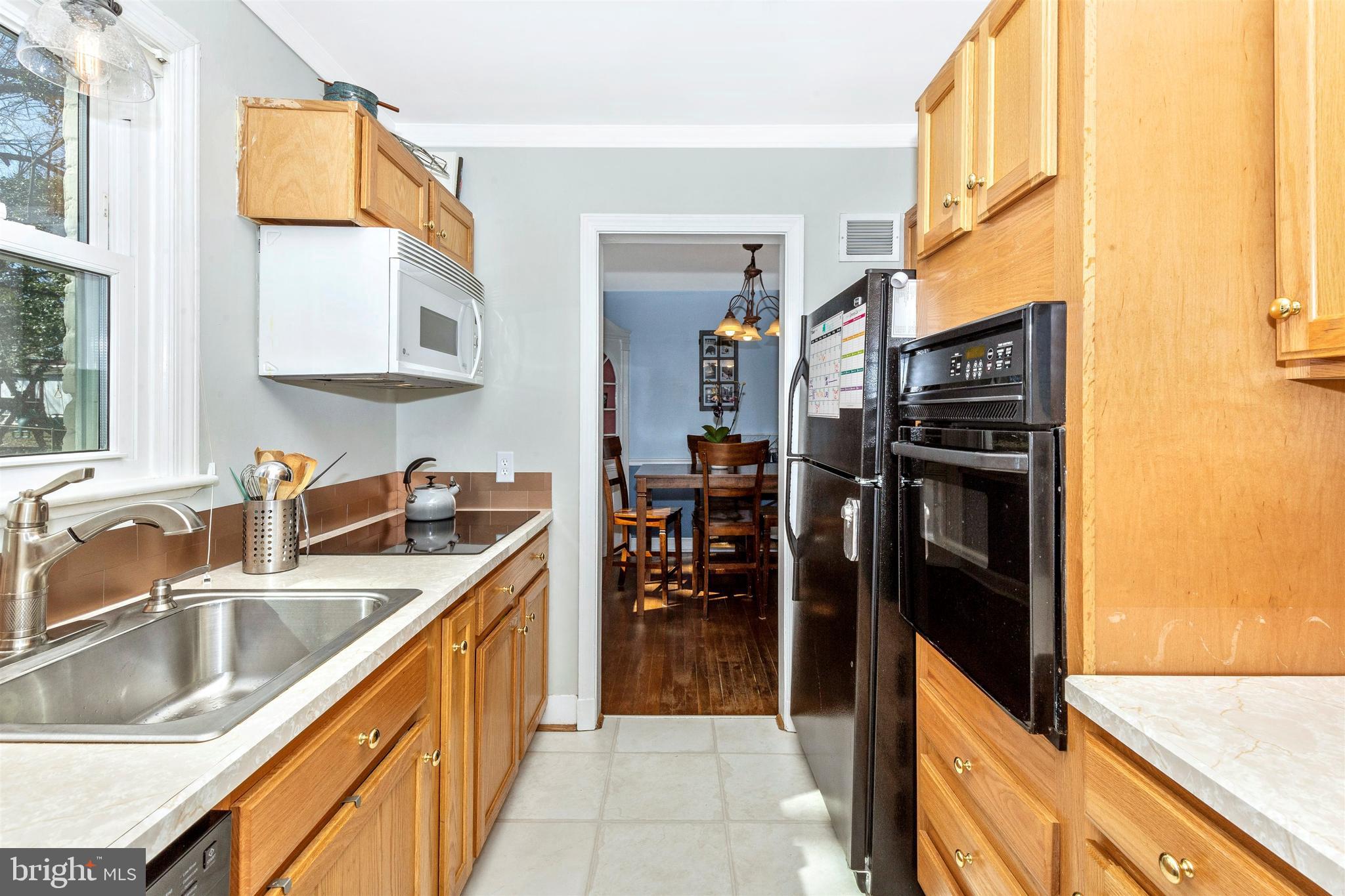 604 Forest Glen Road Silver Spring, MD 20901 - Photo 15 of 56