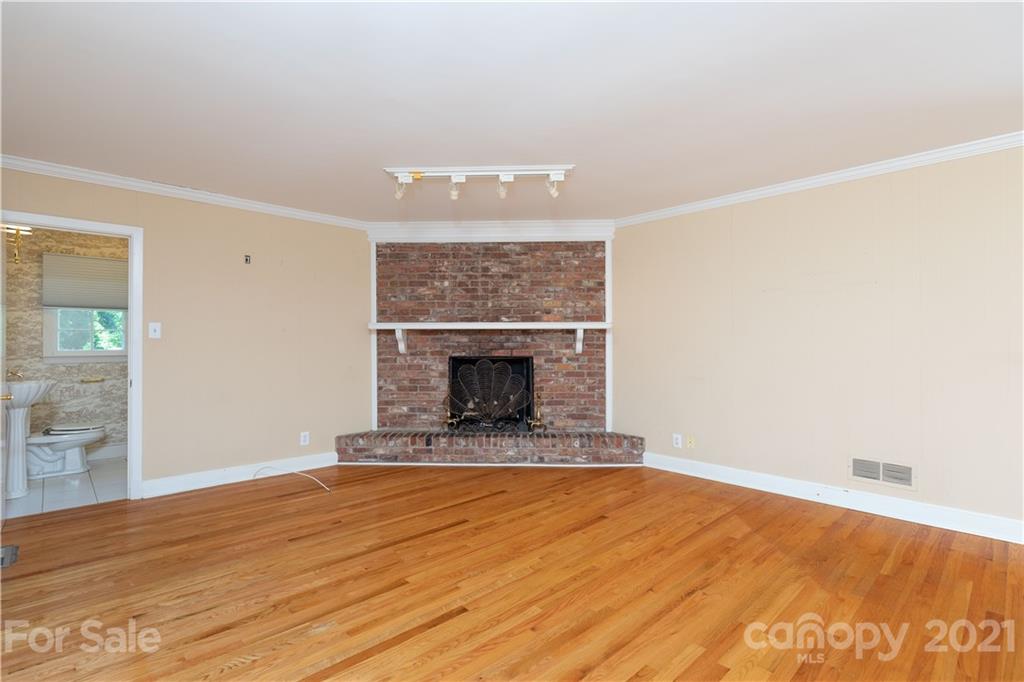 1437 Alexander Road Rock Hill, SC 29732 - Photo 24 of 39 Gallery Image 24