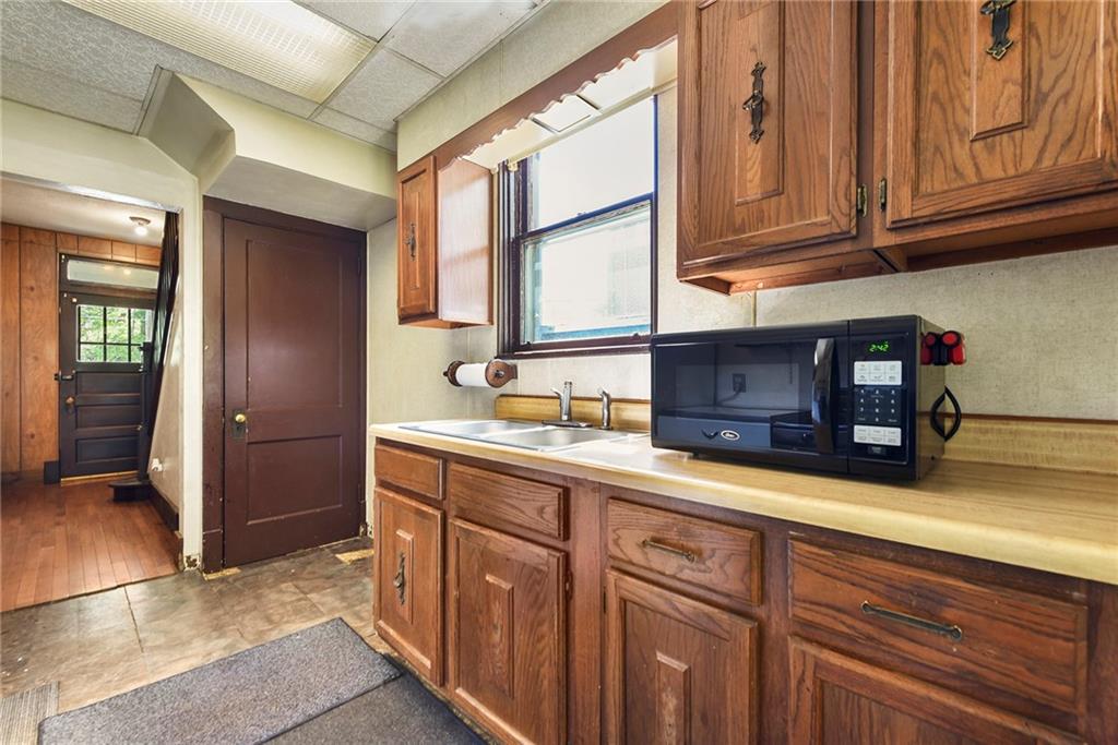 180 Provost Road Pittsburgh, PA 15234 - Photo 15 of 32