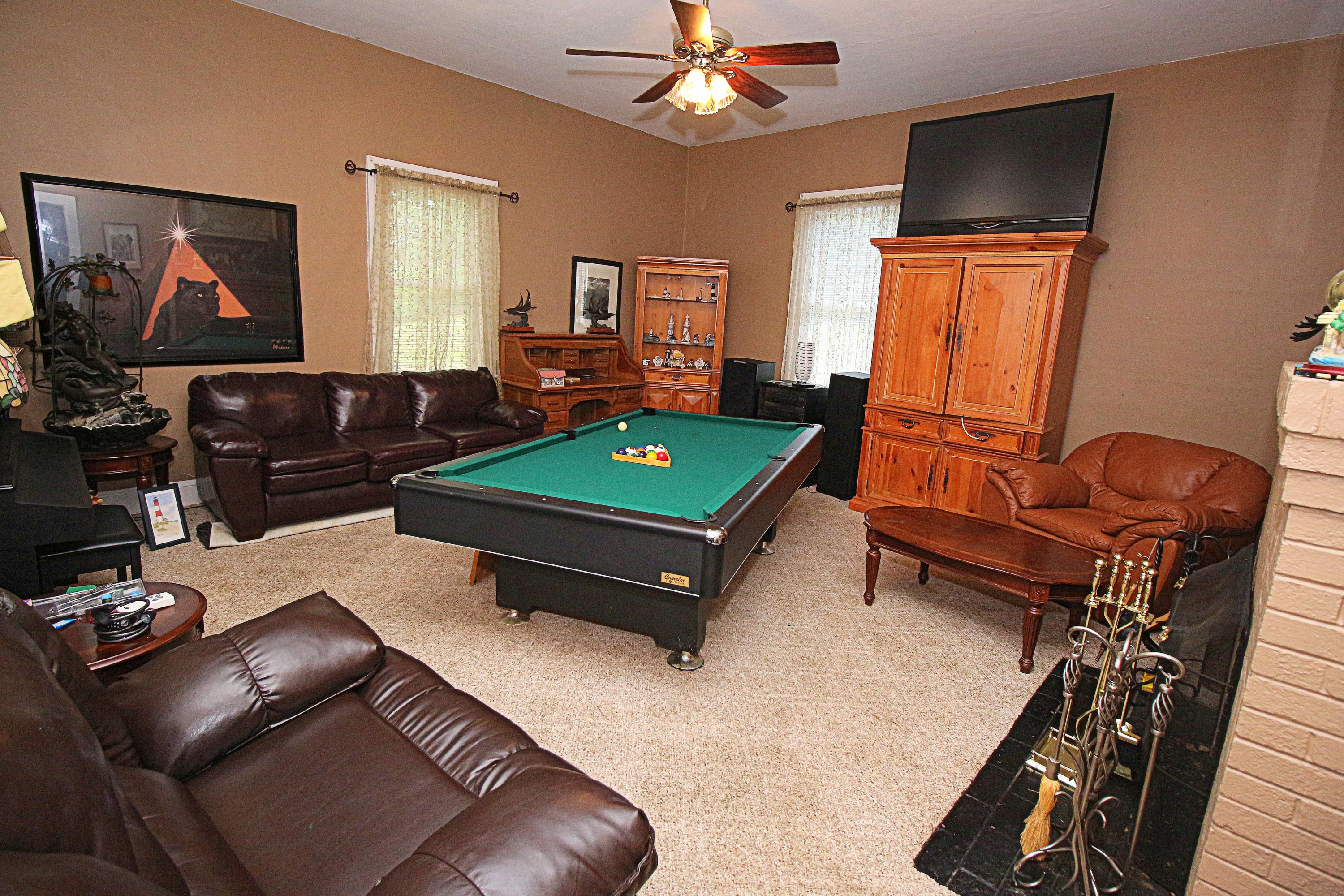 5028 Merriman Road Roanoke, VA 24018 - Photo 2 of 31 IMG_0239