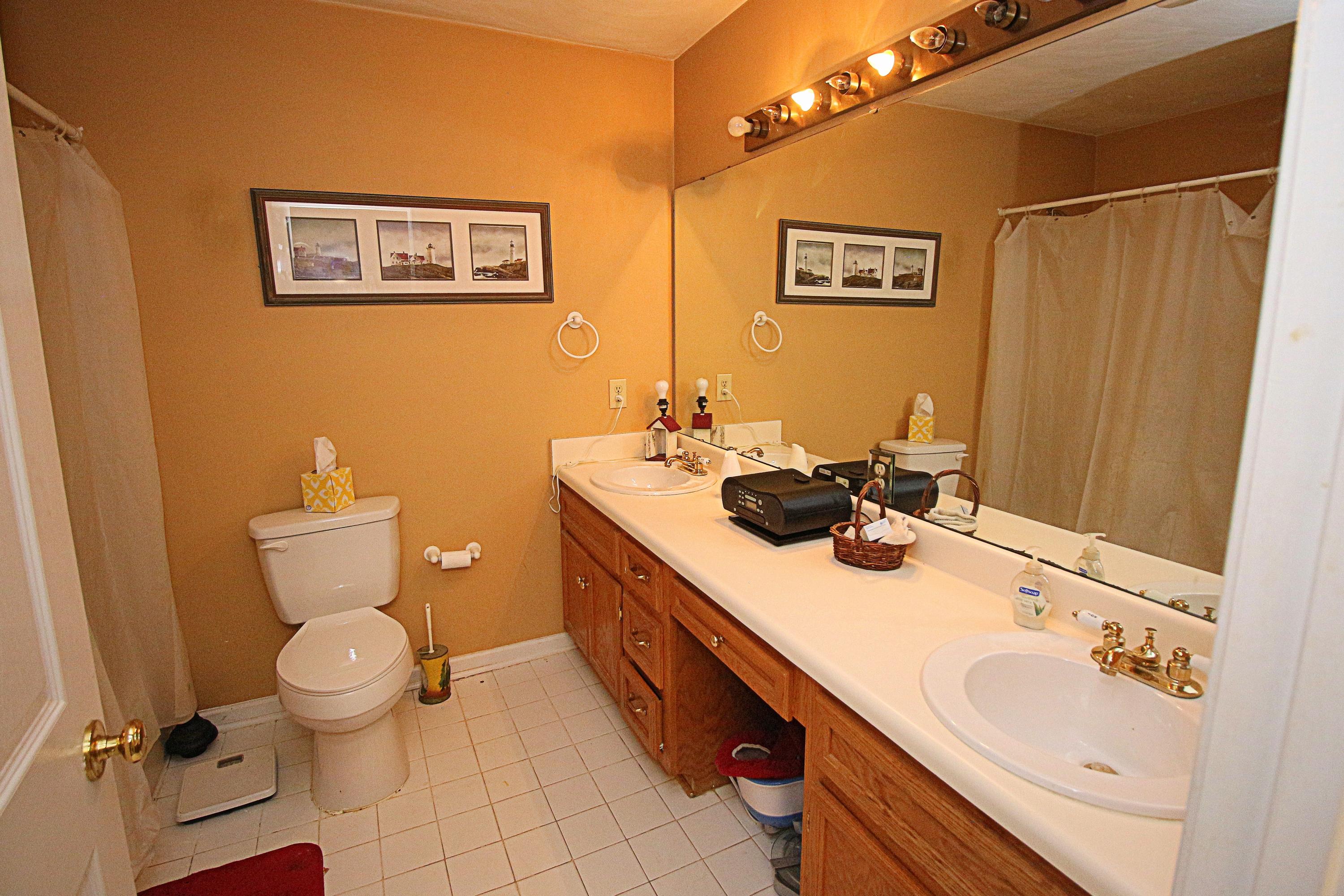 5028 Merriman Road Roanoke, VA 24018 - Photo 18 of 31 IMG_0229