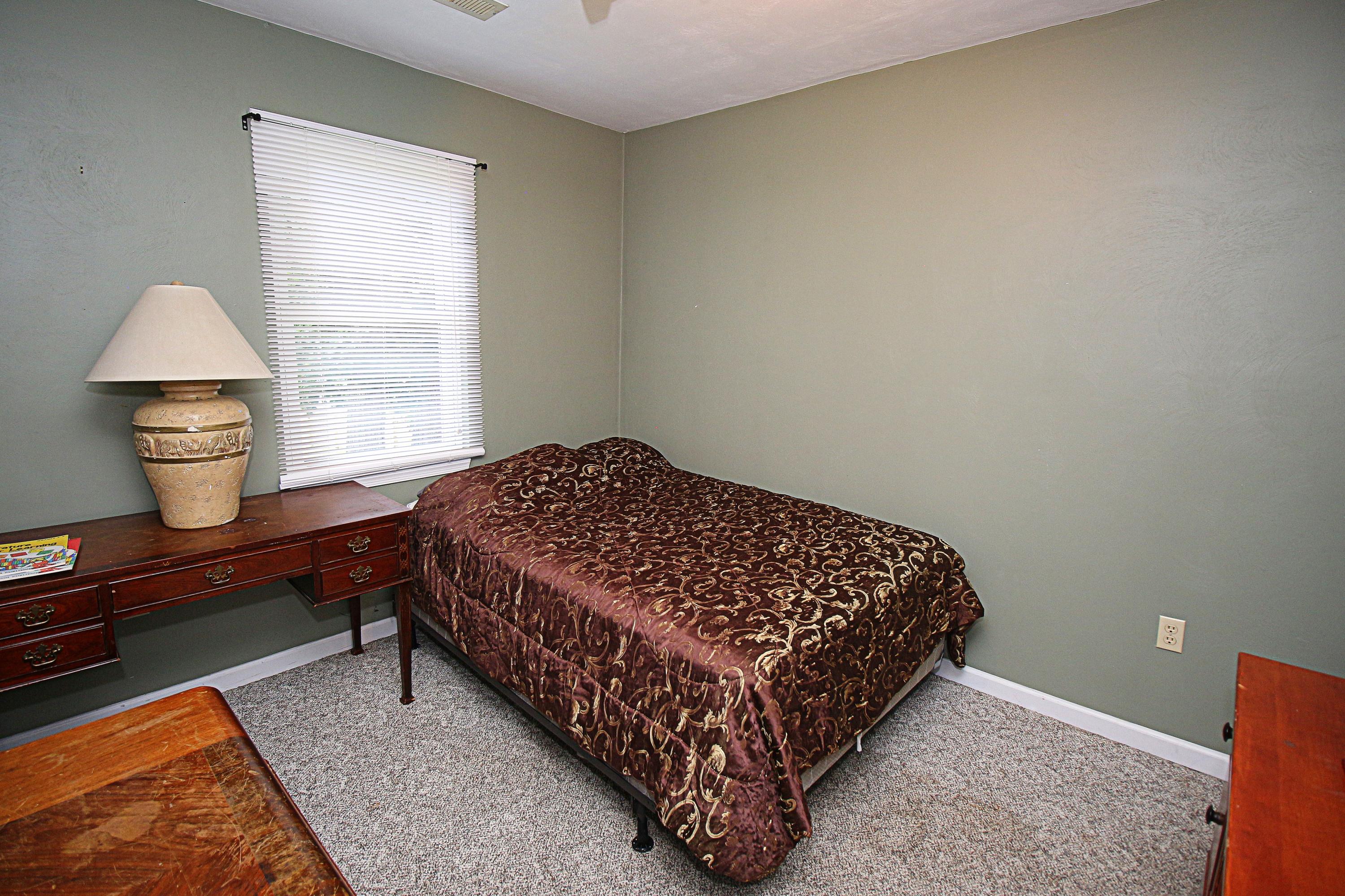 5028 Merriman Road Roanoke, VA 24018 - Photo 19 of 31 IMG_0230