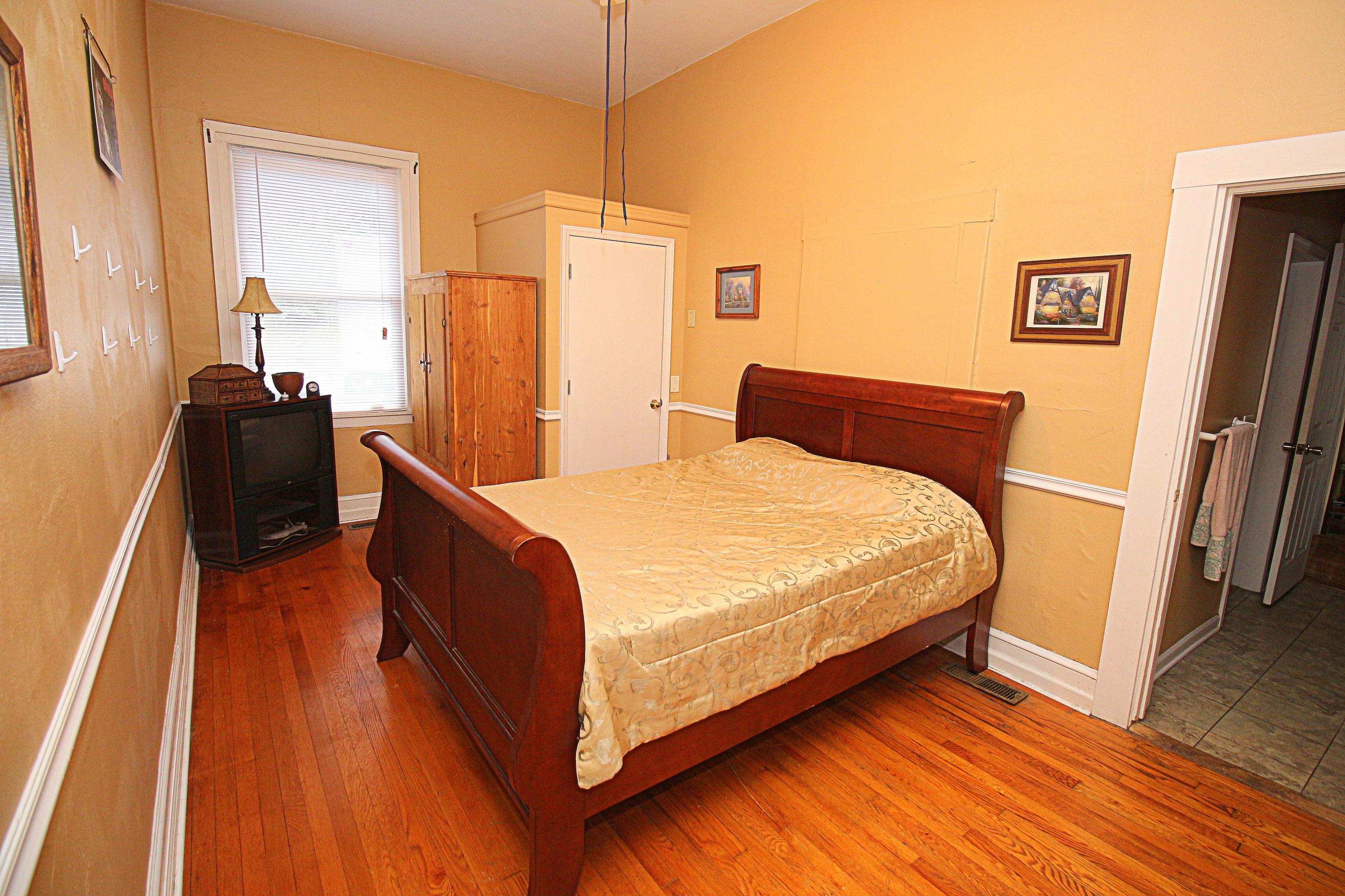 5028 Merriman Road Roanoke, VA 24018 - Photo 20 of 31 IMG_0238