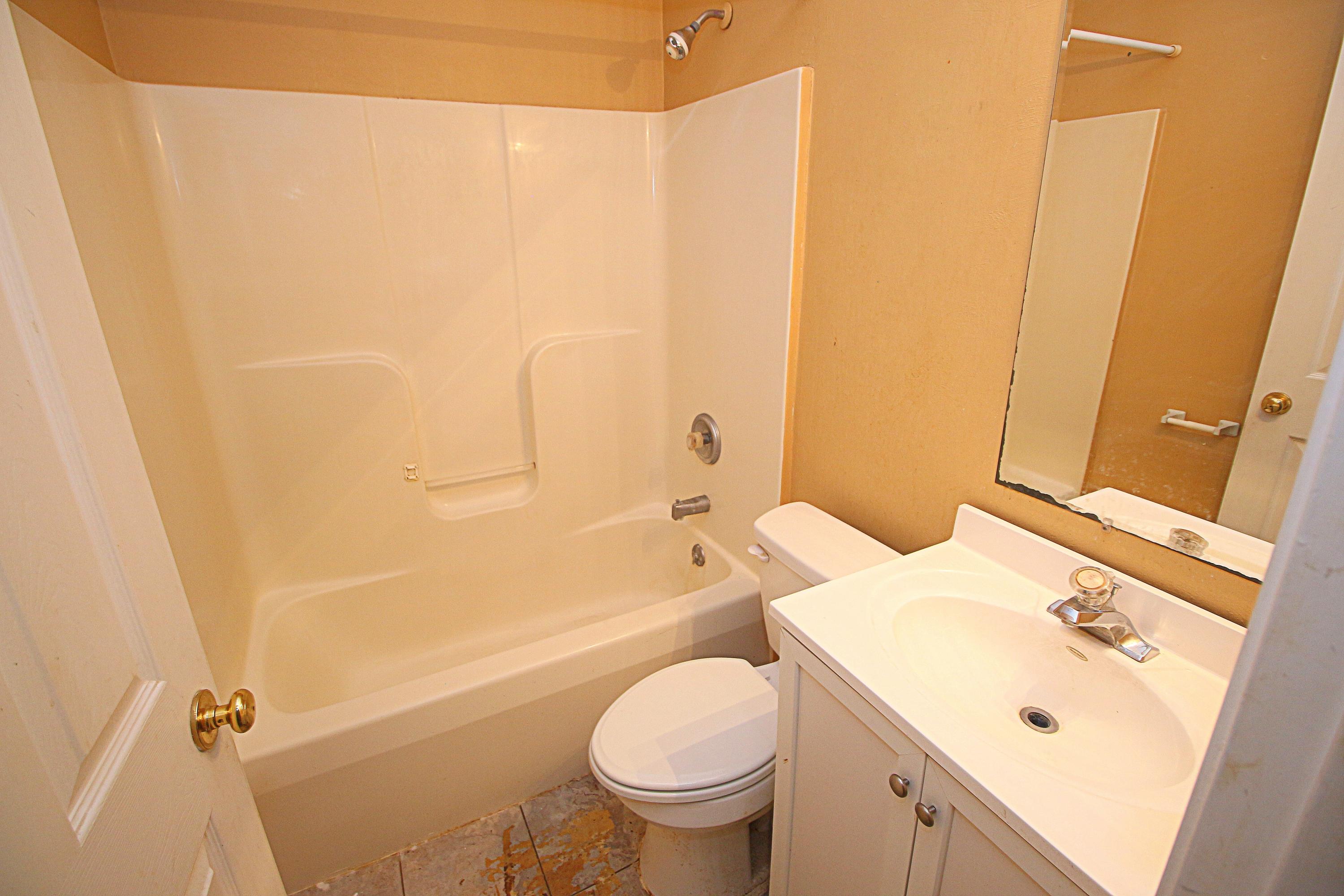 5028 Merriman Road Roanoke, VA 24018 - Photo 24 of 31 IMG_0235