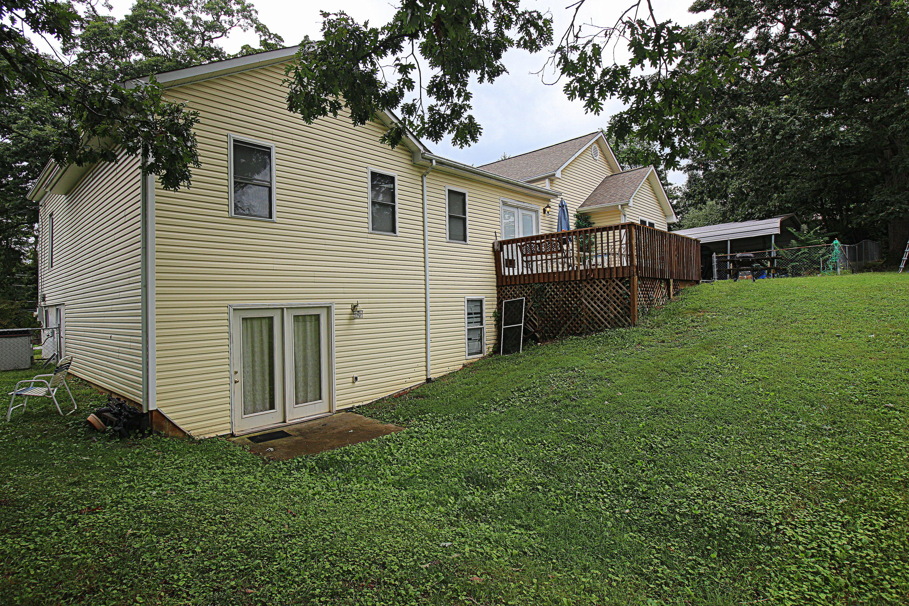 5028 Merriman Road Roanoke, VA 24018 - Photo 30 of 31 300 dpi54