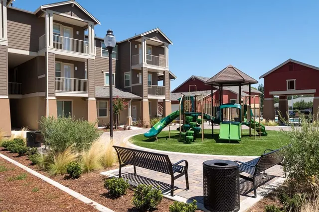 $1,539 | 2300 Loveridge Road, Pittsburg, CA 94565