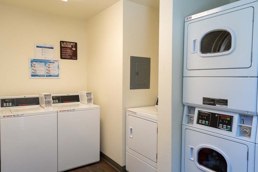 2300 Loveridge Road Pittsburg, CA 94565 - Photo 8 of 14 a utility room with dryer and washer