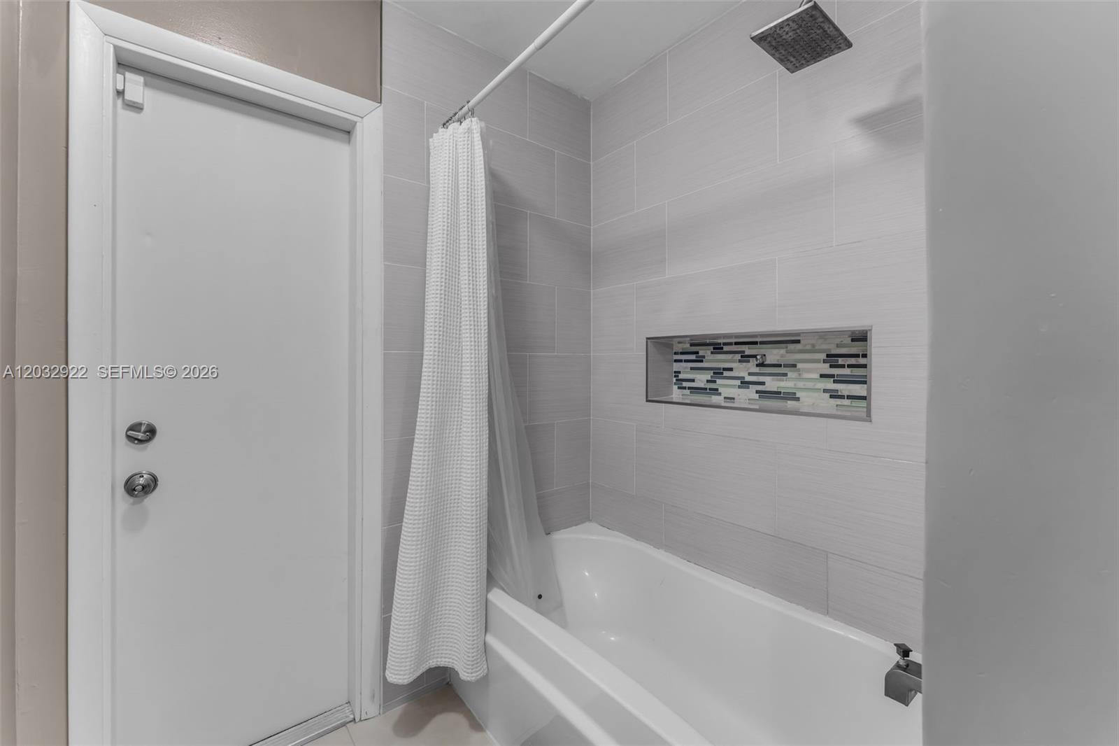 14061 Southwest 39th Street Miami, FL 33175 - Photo 14 of 38