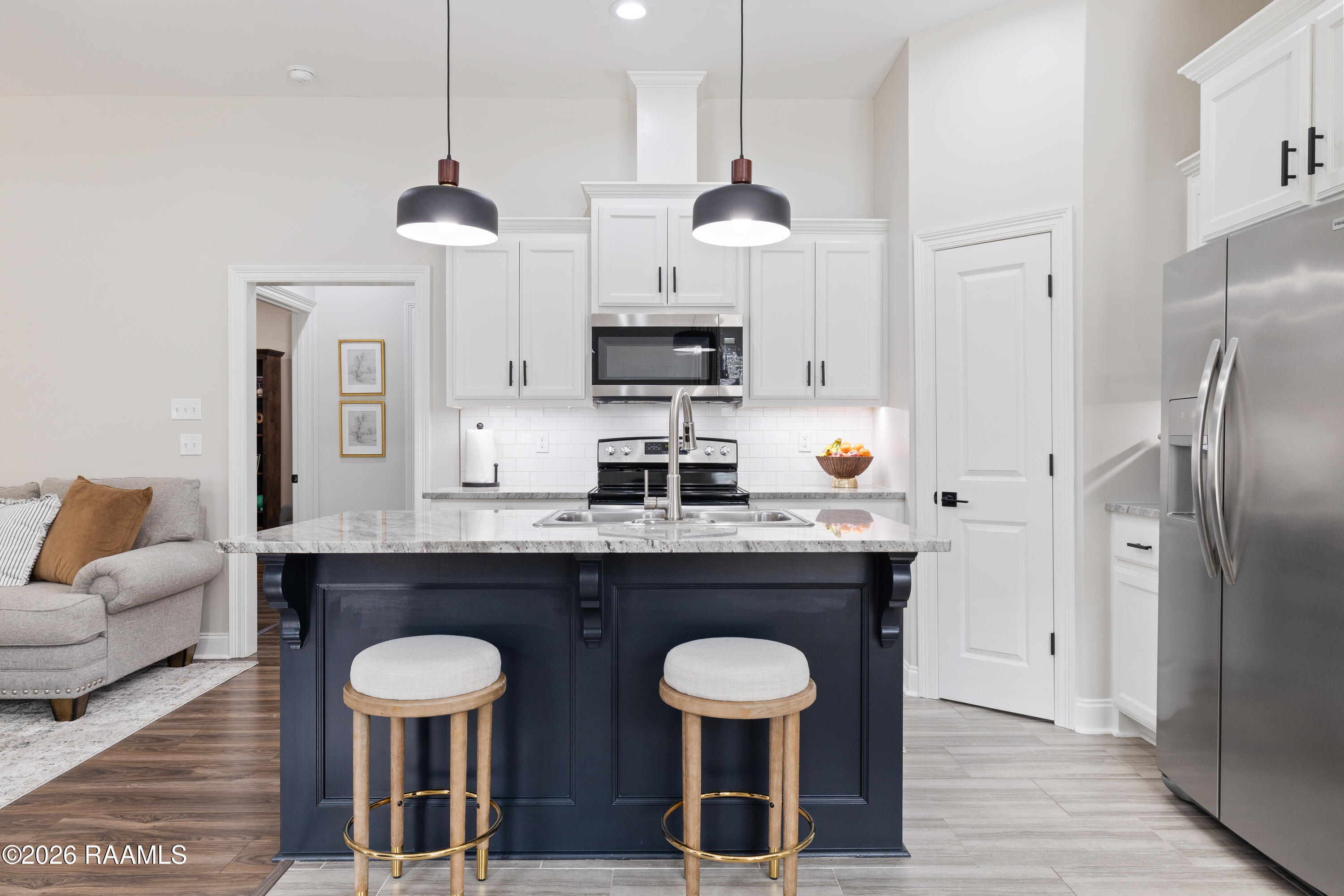 901 Russo Road New Iberia, LA 70563 - Photo 7 of 22 Kitchen