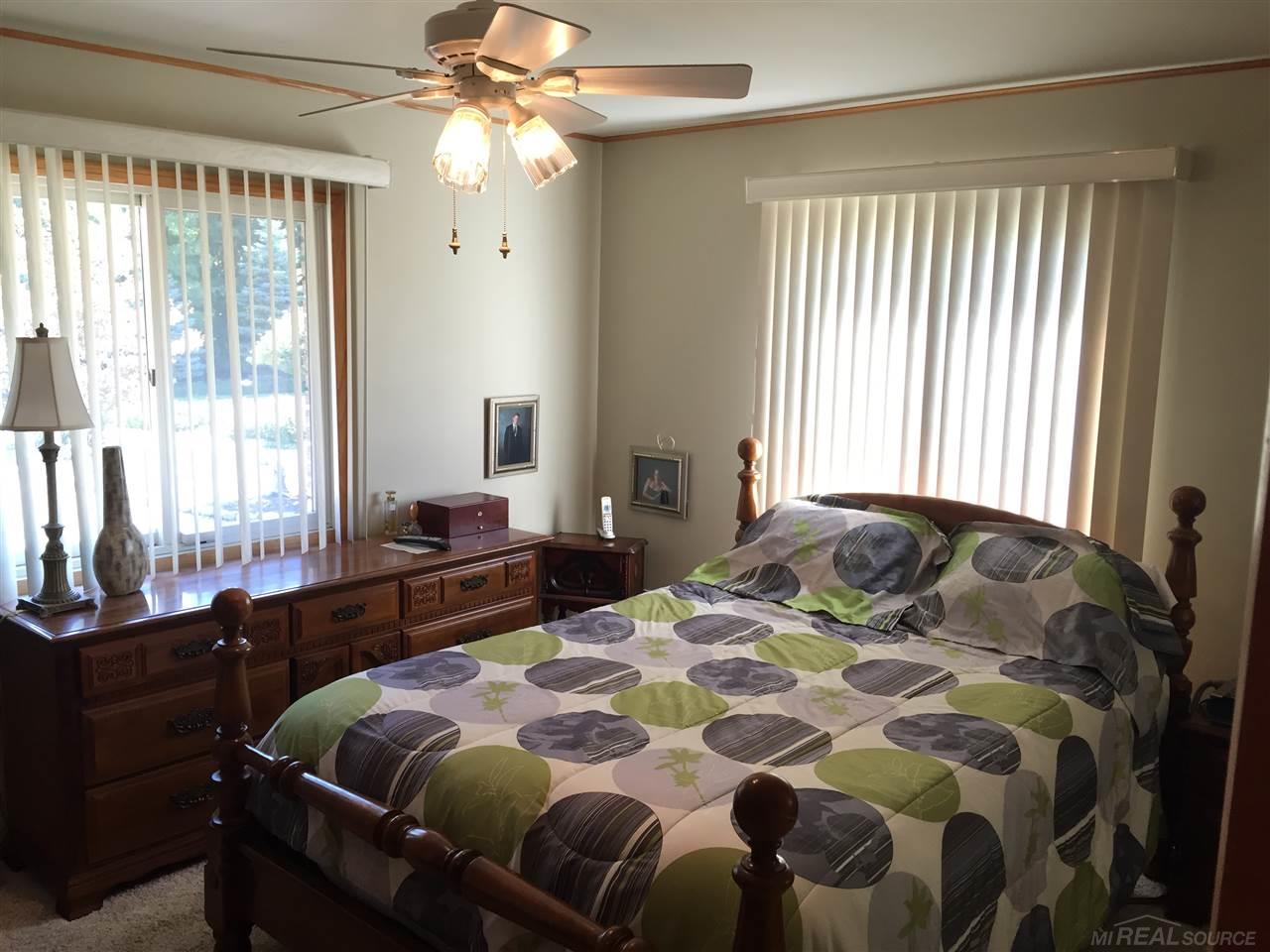9670 Division Road Columbus, MI 48063 - Photo 21 of 30