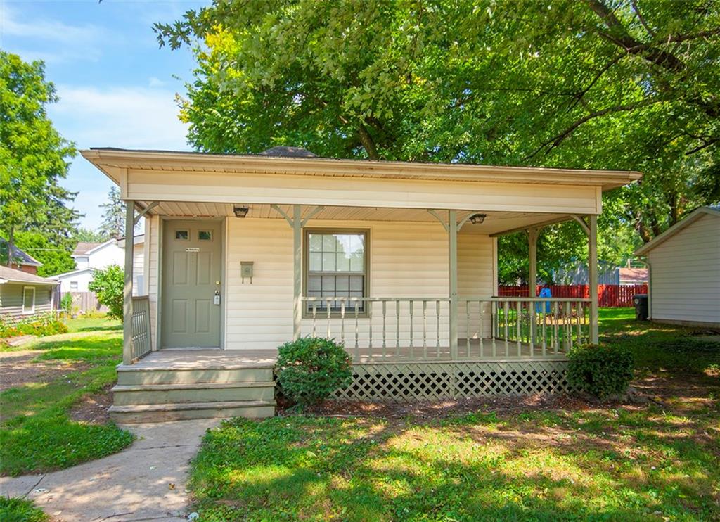 725 South Center Street Pendleton, IN 46064 - Photo 1 of 18 Gallery Image 1