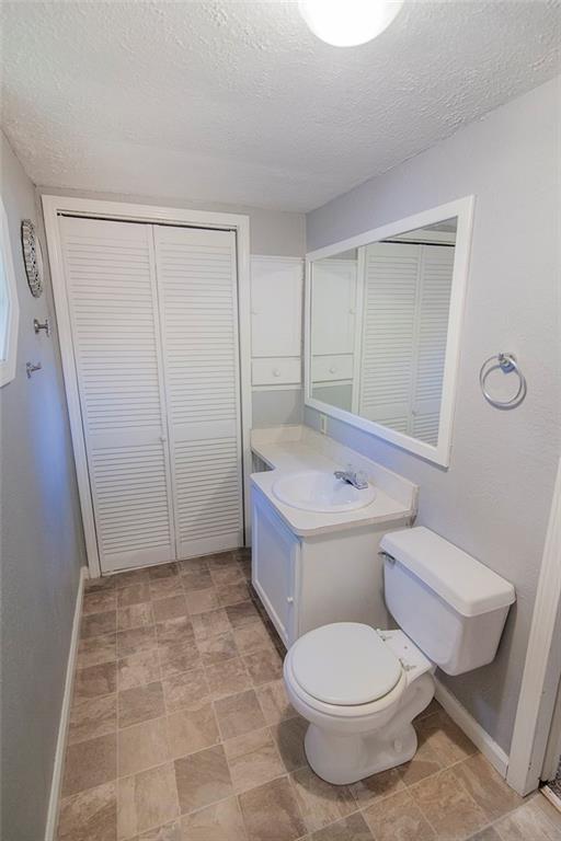 725 South Center Street Pendleton, IN 46064 - Photo 13 of 18 Gallery Image 13