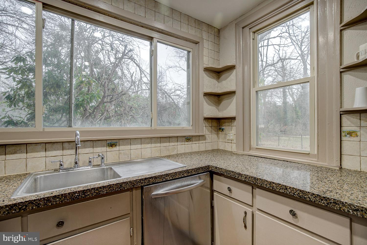 731 Yale Avenue Swarthmore, PA 19081 - Photo 13 of 41 Morning sun streams into Kitchen with Yard view