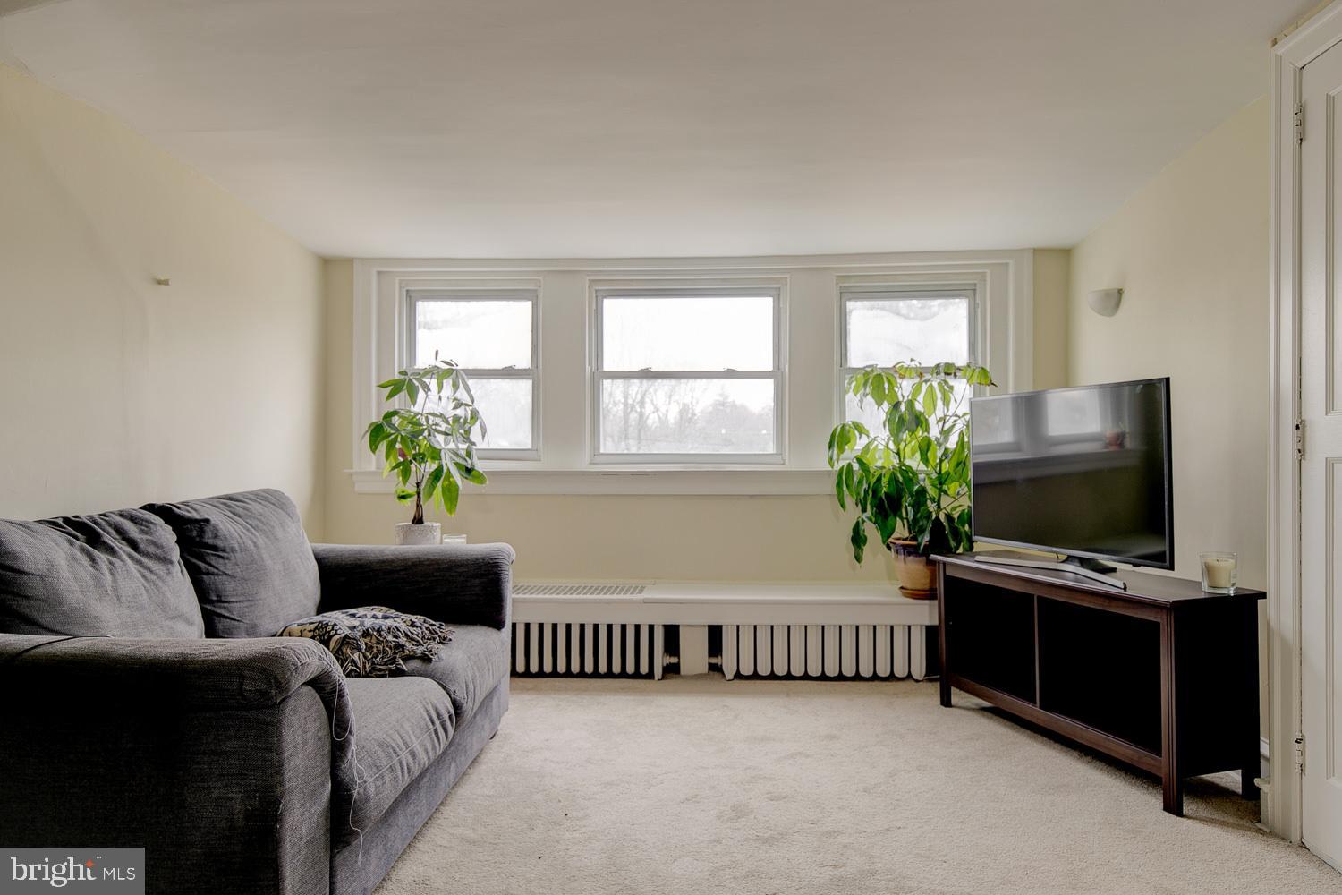 731 Yale Avenue Swarthmore, PA 19081 - Photo 29 of 41 BR#6 suite with Living room