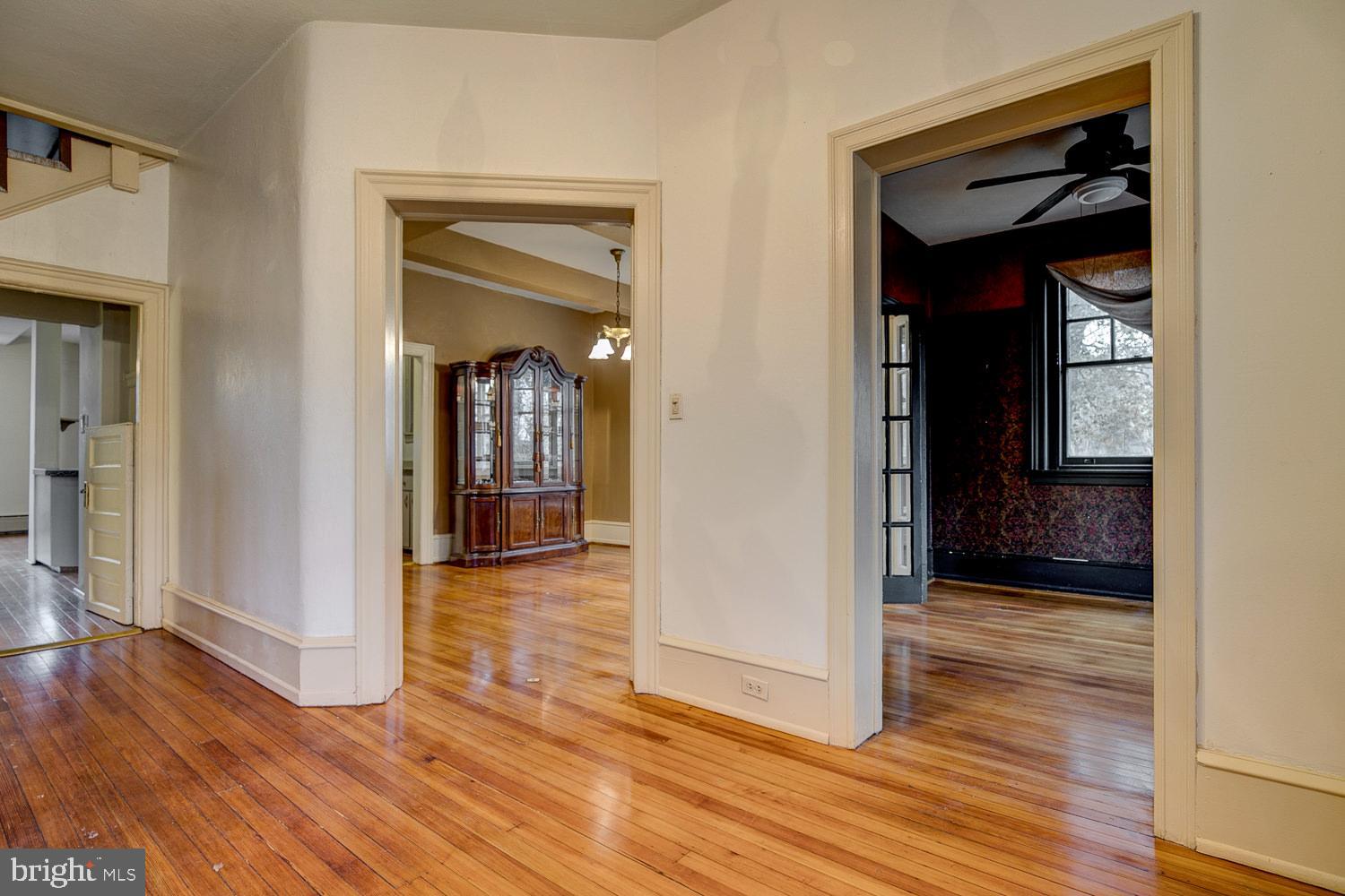 731 Yale Avenue Swarthmore, PA 19081 - Photo 7 of 41 Wide arches bring family together