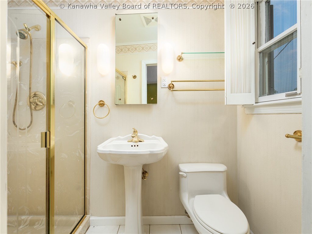 1575 Nottingham Road Charleston, WV 25314 - Photo 16 of 27 Gallery Image 16
