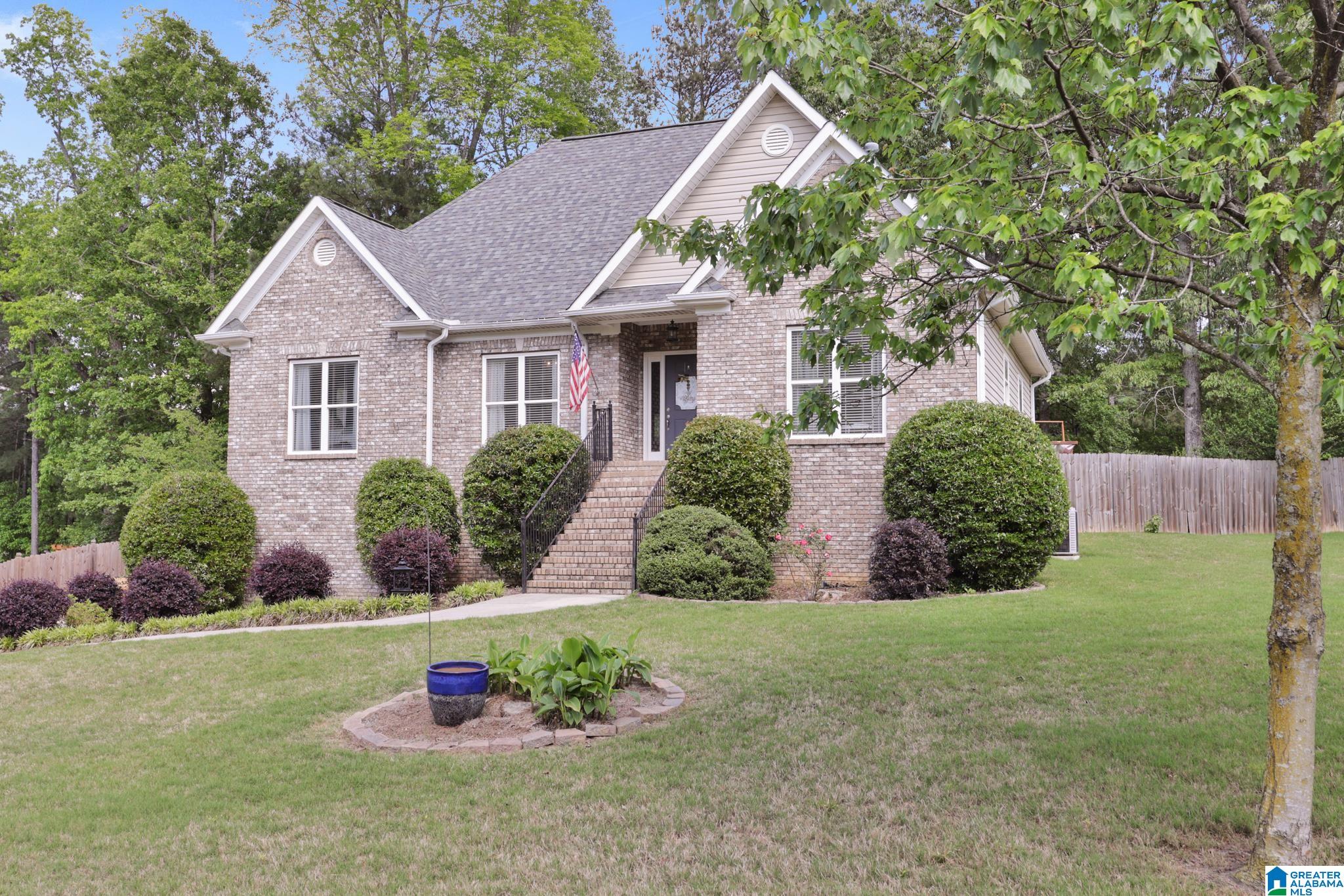 949 Hickory Valley Road Trussville, AL 35173 - Photo 2 of 33