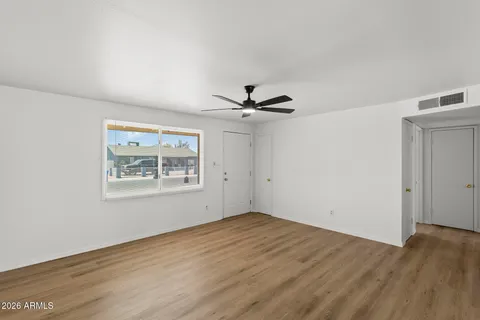 $299,900 | 6964 West Hubbell Street, Phoenix, AZ 85035