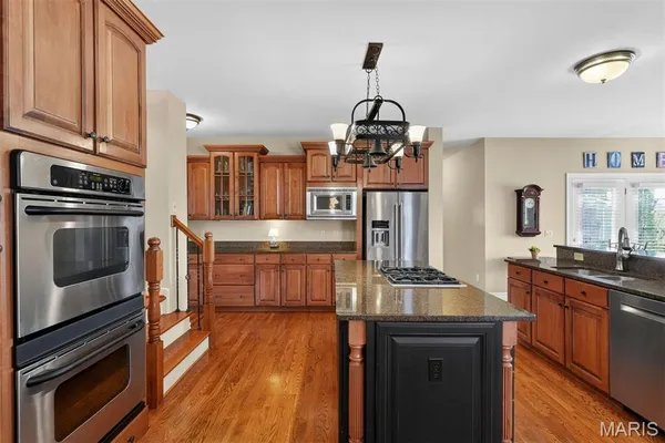 $1,549,000 | 1449 Fairbrook Drive, Des Peres, MO 63131