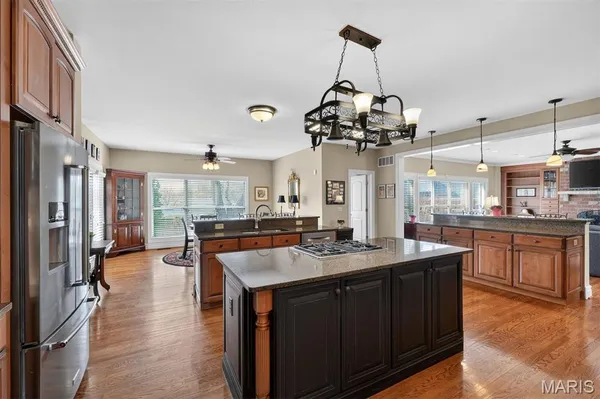 $1,549,000 | 1449 Fairbrook Drive, Des Peres, MO 63131