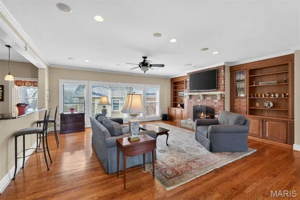 $1,549,000 | 1449 Fairbrook Drive, Des Peres, MO 63131