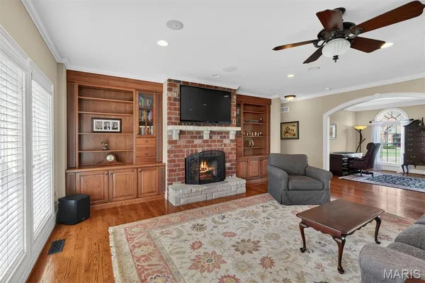 $1,549,000 | 1449 Fairbrook Drive, Des Peres, MO 63131