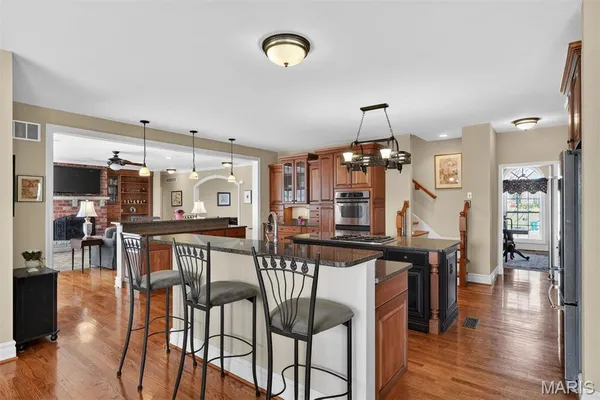 $1,549,000 | 1449 Fairbrook Drive, Des Peres, MO 63131