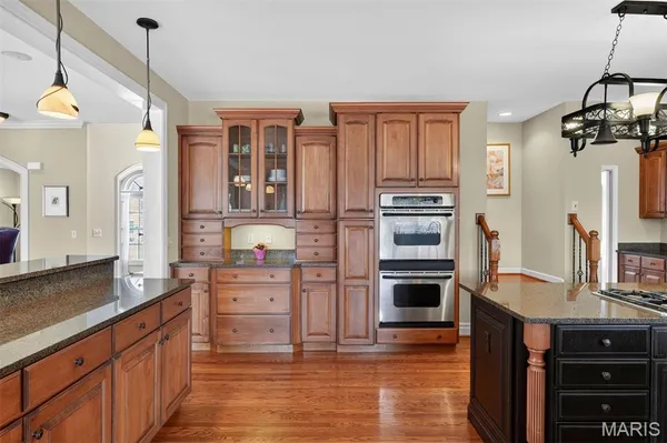 $1,549,000 | 1449 Fairbrook Drive, Des Peres, MO 63131